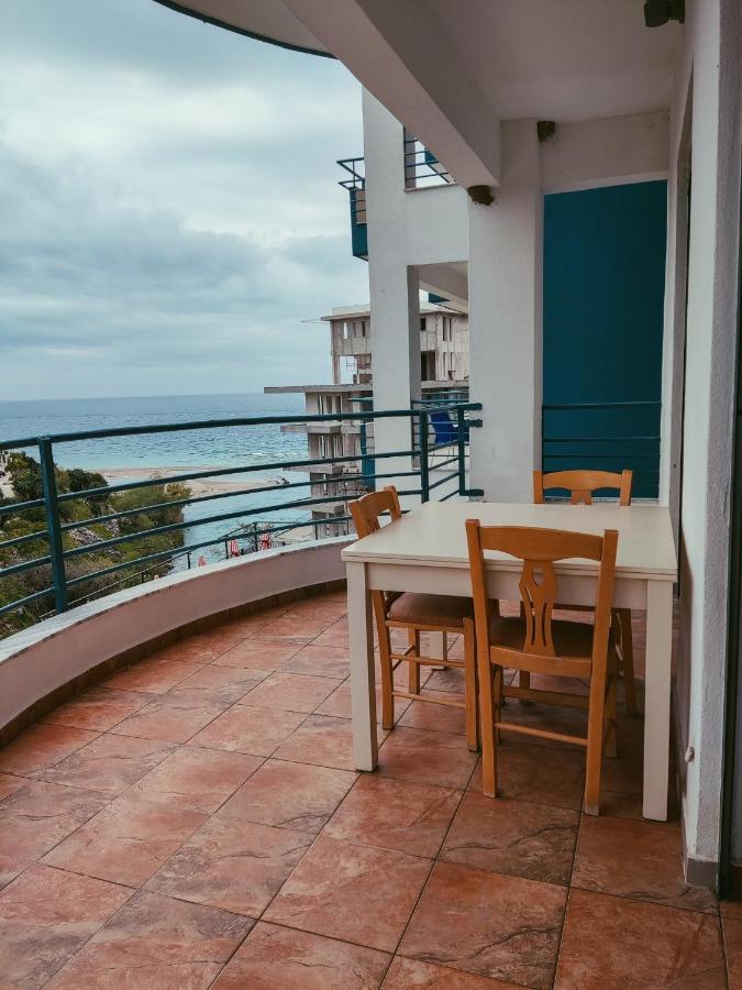 El Rio Apartments Sarandë 外观 照片