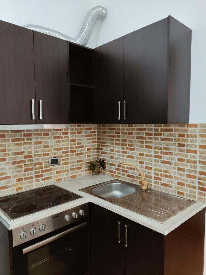 El Rio Apartments Sarandë 外观 照片