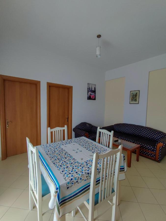 El Rio Apartments Sarandë 外观 照片