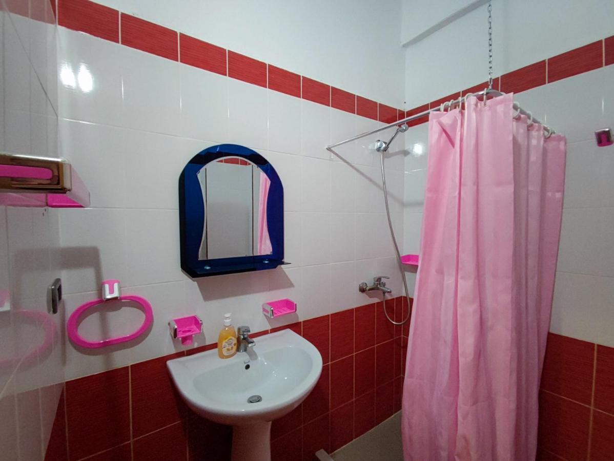 El Rio Apartments Sarandë 外观 照片