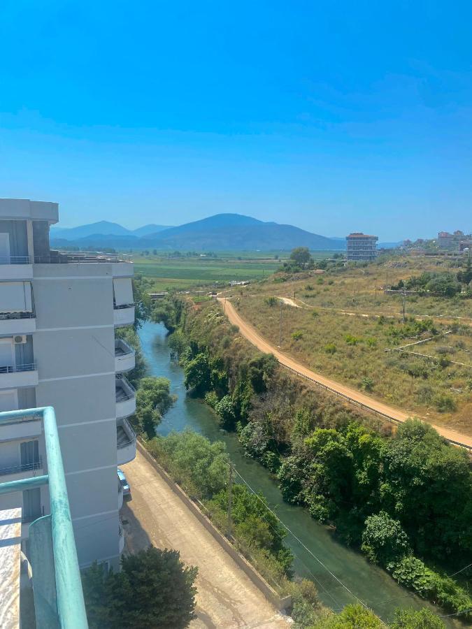 El Rio Apartments Sarandë 外观 照片