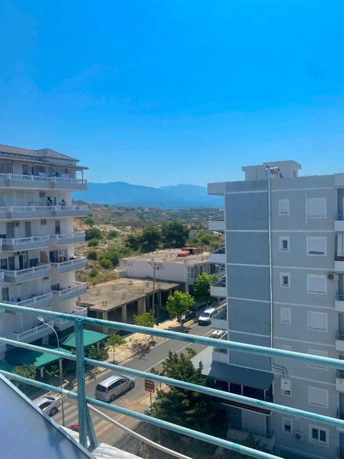 El Rio Apartments Sarandë 外观 照片