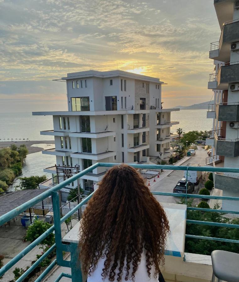 El Rio Apartments Sarandë 外观 照片