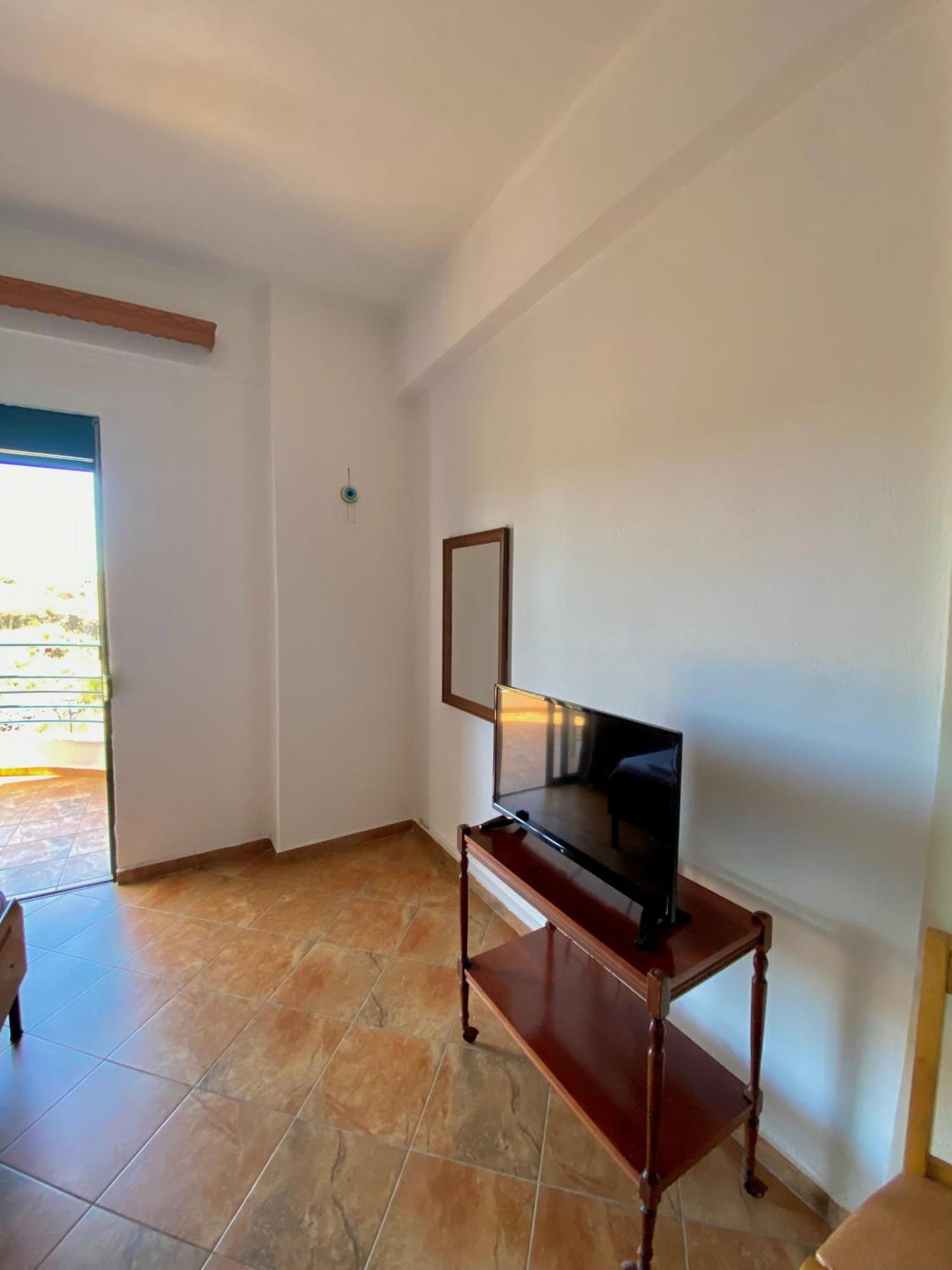 El Rio Apartments Sarandë 外观 照片