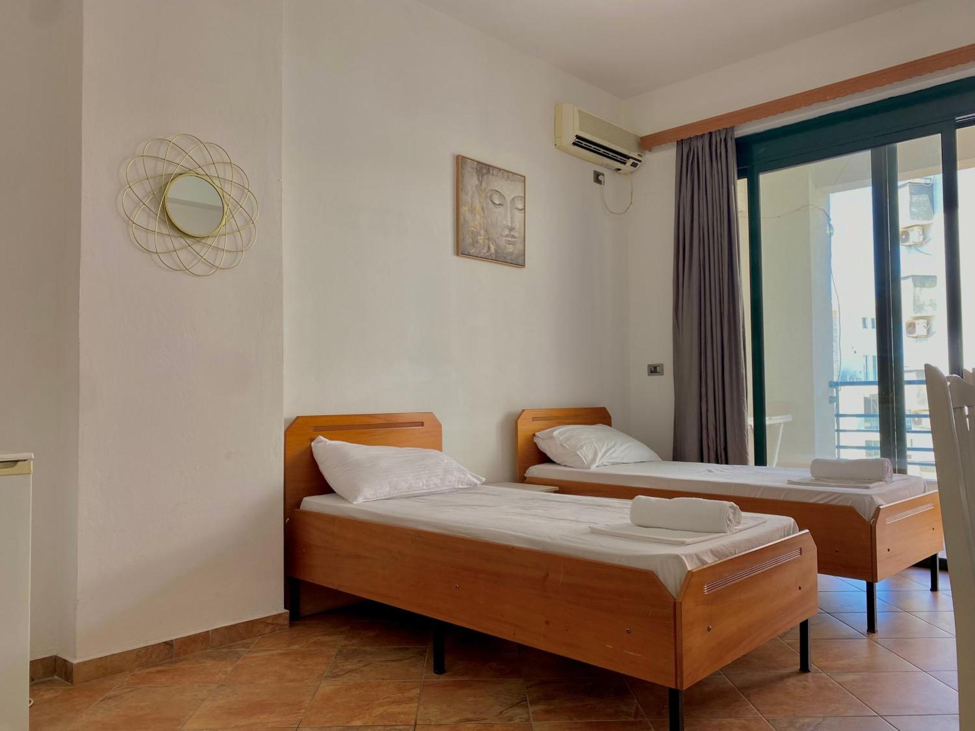 El Rio Apartments Sarandë 外观 照片